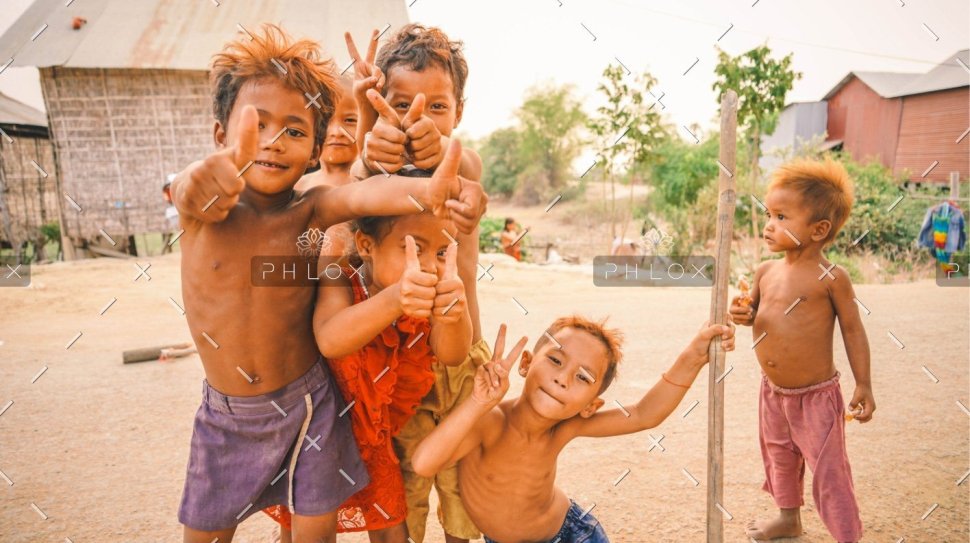 demo-attachment-280-affection-asia-asian-678637@2x